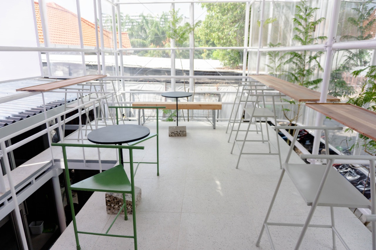 Kopi Kompleks - Get in Touch Cover